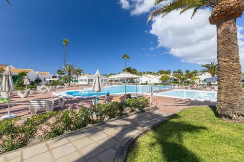 Bazén v ubytování Campo Golf 19 by VillaGranCanaria nebo v jeho okolí