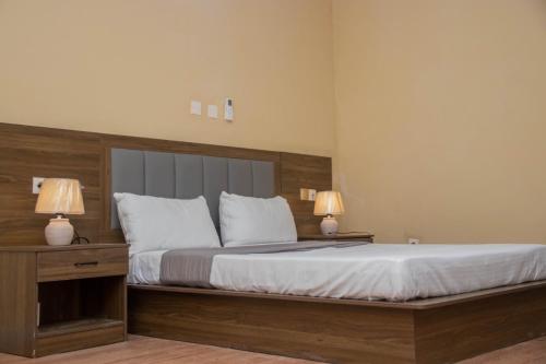 Résidence NAFOUA Cocody Riviera 3 Studio Américain