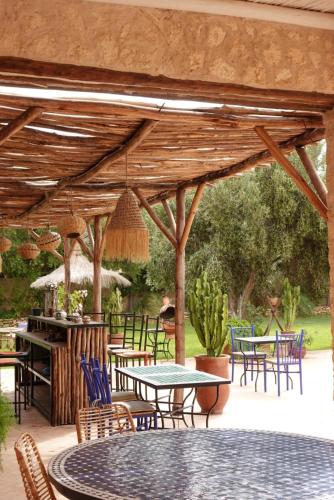 Aed väljaspool majutusasutust Riad SABIDI