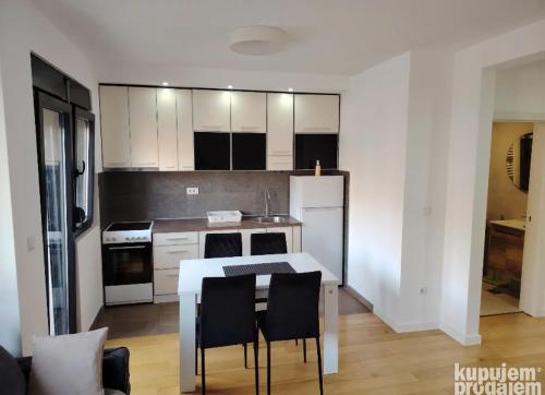 Køkken eller tekøkken på Furkan Home