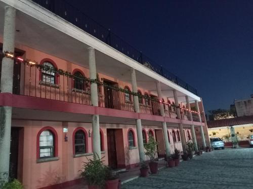 Clădirea în care este situat/ăhotelul