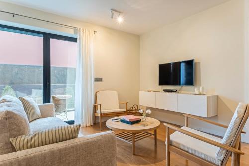 Charming 1BR Apartment Great Location