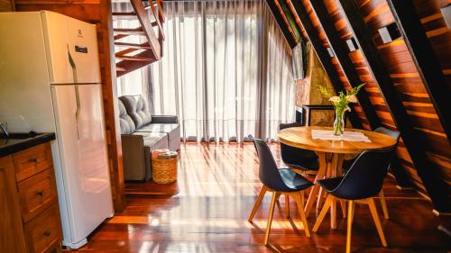 Et opholdsområde på Refugio Cascata das Hortensias