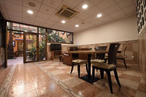 El Camí Hotel