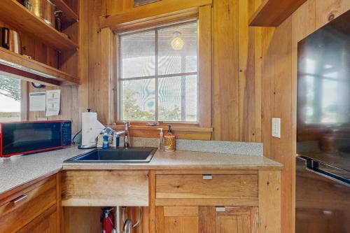 Η κουζίνα ή μικρή κουζίνα στο Ocean Point Colony Grande