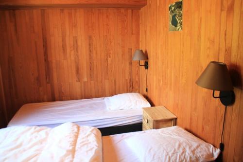 En eller flere senge i et værelse på Appartements à Châtel - Chalet Marpoêt MRP NATURE & QUIET 6 Pers. MAE-1581