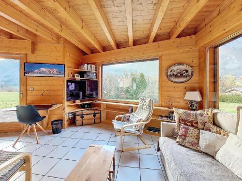 Et tv og/eller underholdning på Chalets à Le Biot - Morand MAE-3381