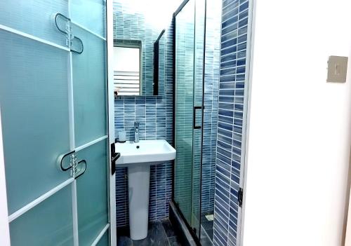 Bany a CB Apartment