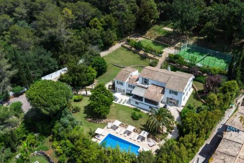 Résidence Villa 400m² Padel Piscine Volley - Villa 400m² Padel Piscine Volley MAE-3233