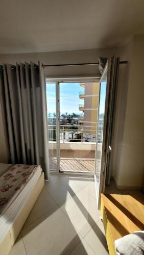 En eller flere senge i et værelse på Pepaj Home