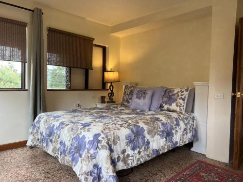 Ένα ή περισσότερα κρεβάτια σε δωμάτιο στο Bhoga Forest