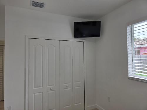 Alex House photo 45