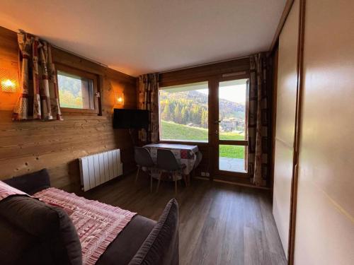 En eller flere senge i et værelse på Résidence Marches G - MARCHES 020 MAE-1271