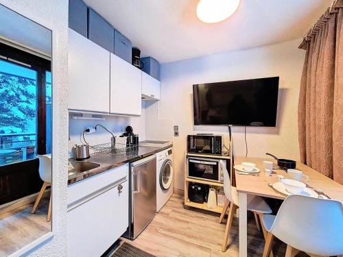 Résidence Gentianes - Studio confortable · Au pieds des pistes · Balcon MAE-2034