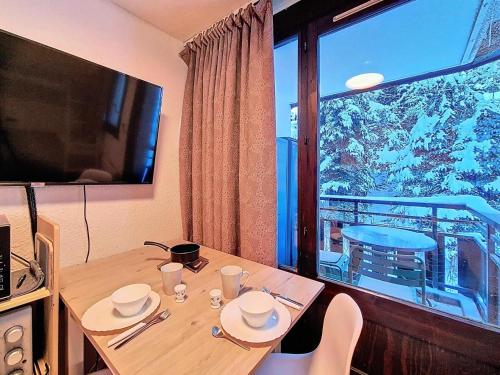 Résidence Gentianes - Studio confortable · Au pieds des pistes · Balcon MAE-2034
