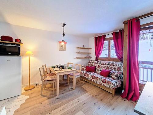 Résidence Carlines Ii - Appartement lumineux · Accès direct aux pistes · Balcon vue sur les pistes MAE-2234