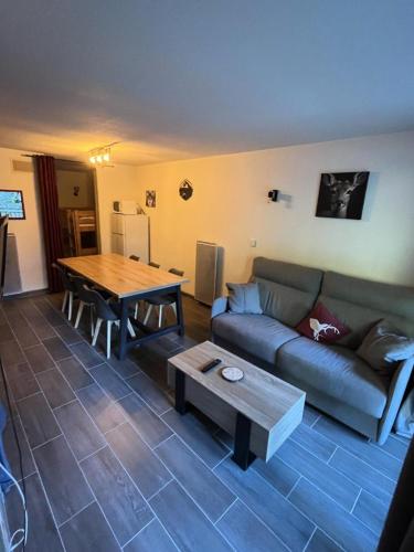 Chalets De Florence - Grand appartement 6/8 personnes centre station MAE-5081