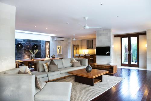 Kedonganan Beach Villa – Photos 5
