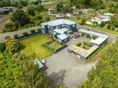 Το κτήριο όπου στεγάζεται  το ξενοδοχείο