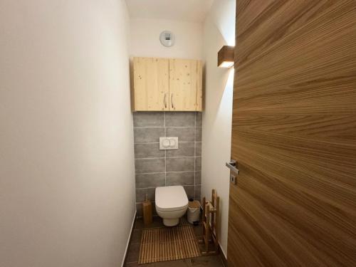 Et badeværelse på Chalet Berg - CHALET BERG MAE-2593