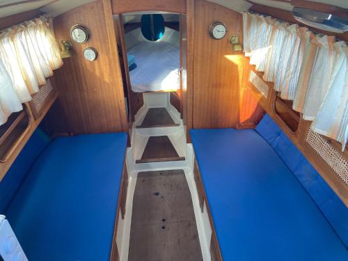 an overhead view of the back of a boat at Lisboa Barco Expo C49 in Lisbon