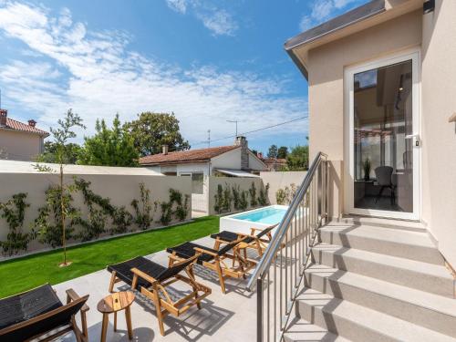 Stylish Umag Villa Just 200 m from the Sea