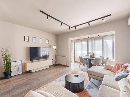 Stylish Umag Villa Just 200 m from the Sea