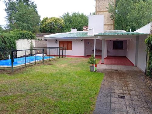 Bazén v ubytování Hermosa Casa equipada a metros del Río Cosquín nebo v jeho okolí