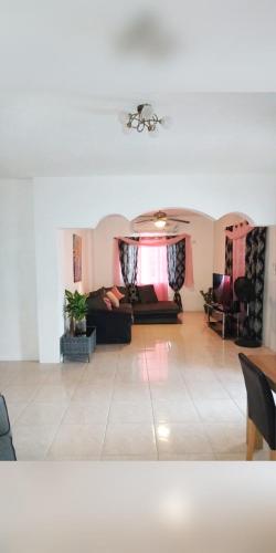 Istumisnurk majutusasutuses Your Serenity by M n C Rentals