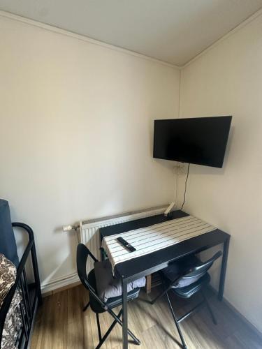 Et tv og/eller underholdning på Paris - Metro à 5 minutes grande terrasse