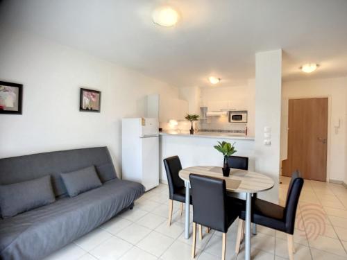 Confort F2 avec Terrasse et Animaux Acceptés - FR-1-451-224