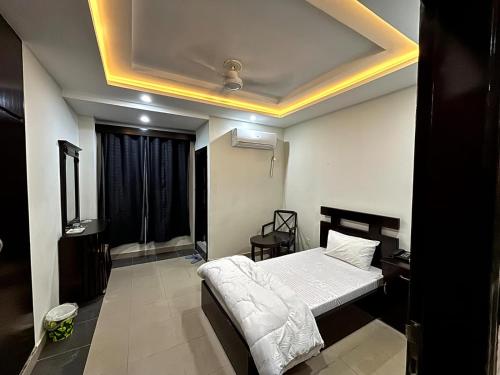 Ảnh trong thư viện ảnh của Osma Living Apartment Peshawar ở Peshawar