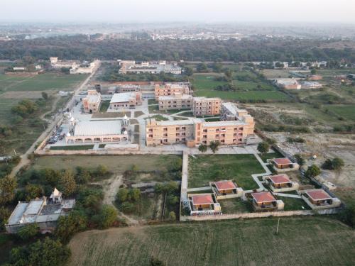 Letecký snímek ubytování Iskcon Govardhan Retreat Center