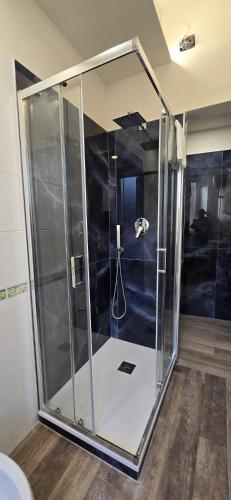 Glint House Prestige