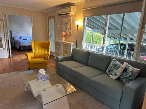 Et opholdsområde på Canberra Hospital Locum Welcome Entire Family Home