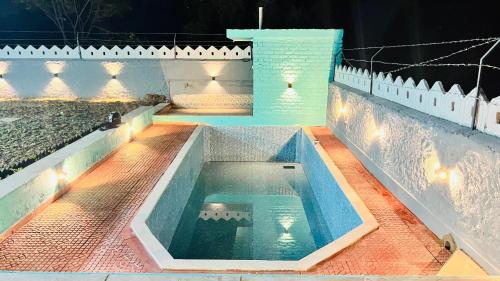 Swimmingpoolen hos eller tæt på Holiday Home Villa