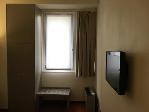 Albergo Anelliにあるテレビまたはエンターテインメントセンター