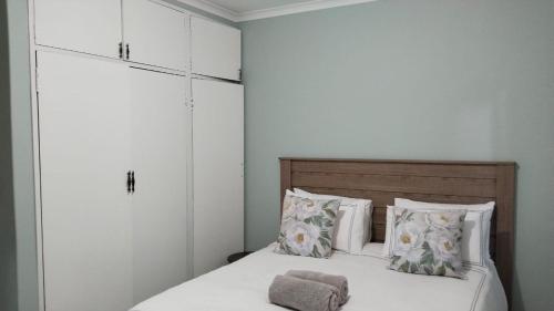 Ένα ή περισσότερα κρεβάτια σε δωμάτιο στο Khaya guesthouse