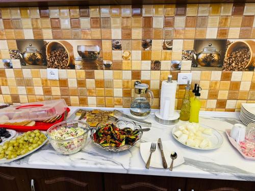 Jídlo v hotelu nebo okolí