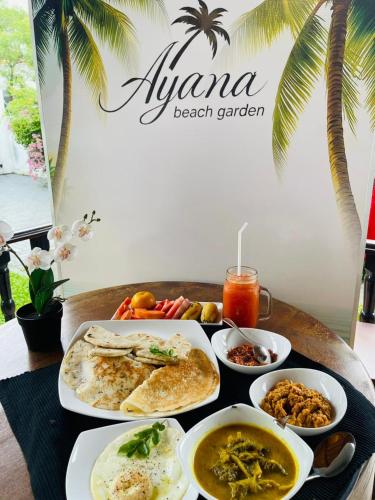 Jídlo v hotelu nebo okolí