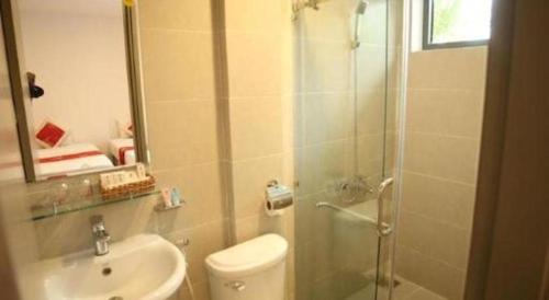 Ванная комната в Green Hotel Da Nang