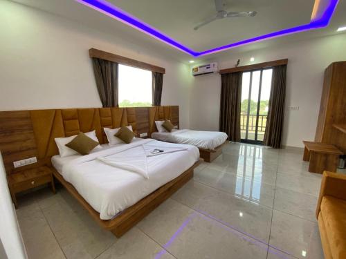 Imagen de la galería de New Royal Orbit Hotel and Restaurant, en Dabok