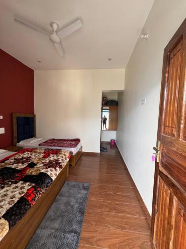 Fotografie z fotogalerie ubytování Hotel chopta view v destinaci Sari