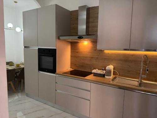CINEMA BOUTIQUE APARTMENT - Modern apartment in the center of Rome - Appartamento moderno al centro di Roma