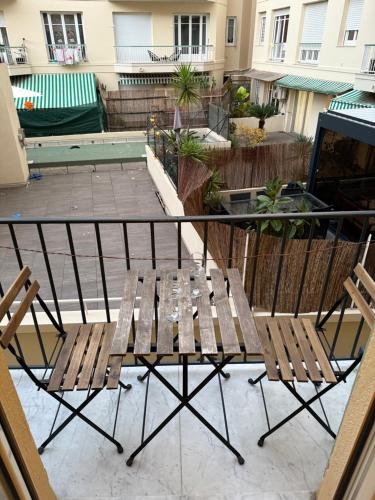 Appartement central avec balcon