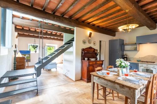 Cavato Il Capriolo - Fabulous Homes Design