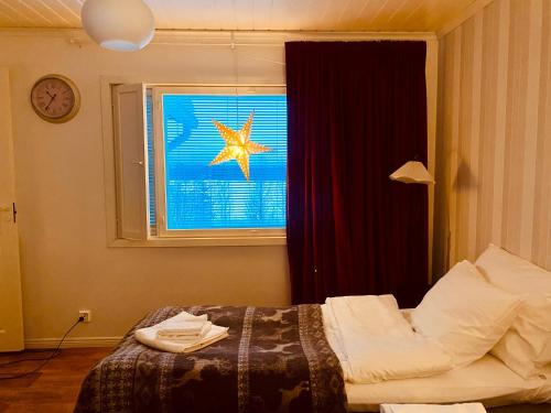 Letto o letti in una camera di Villa Oinas