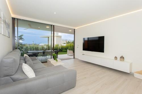 LXR Crown Residence 2BR Design