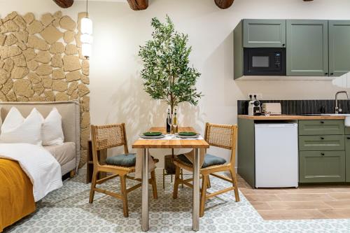 Antibes Old Town Apartment photo 5