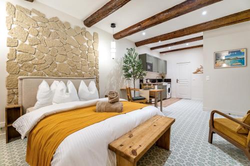 Antibes Old Town Apartment photo 15